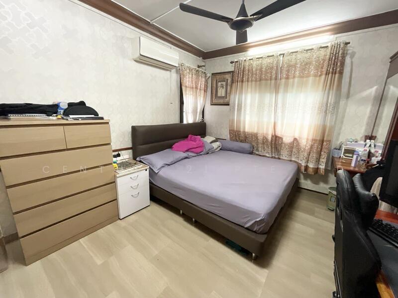 For Sale - 205C Compassvale Lane