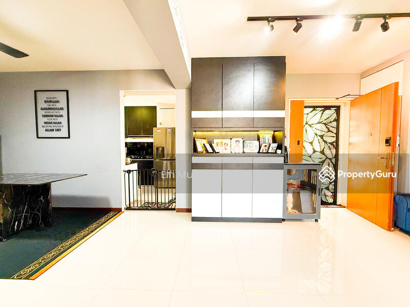 For Sale - 997C Buangkok Crescent