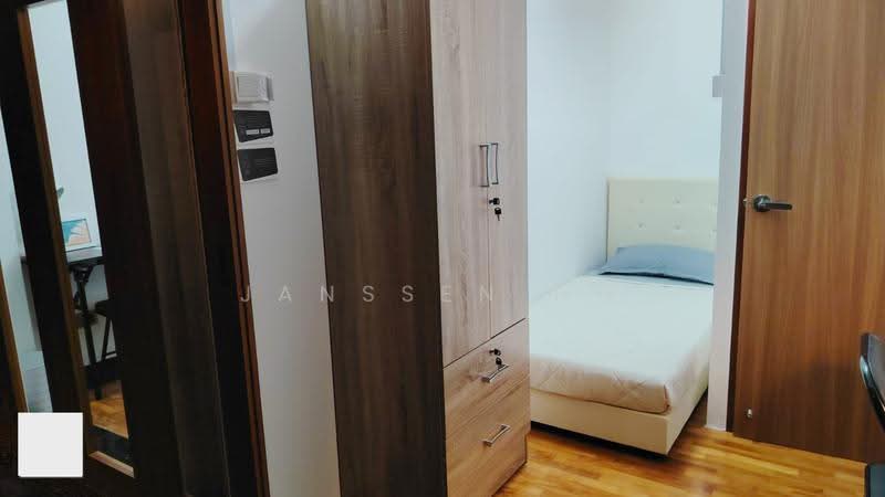Botanic Gardens Mansion, 18 Taman Serasi, Tanglin / Holland / Bukit Timah, Room Rental, 100 sqft, Apartment For Rent, by Janssen Ho, 60071551 - Bedroom - PropertyGuru.com.sg