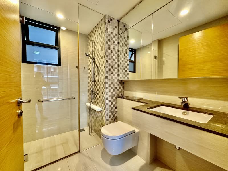 My Manhattan, 35 Simei Street 3, 2 Bedrooms, 936 sqft, Condominium For Sale, by Brent Wang, 60071606 - Bathroom - PropertyGuru.com.sg