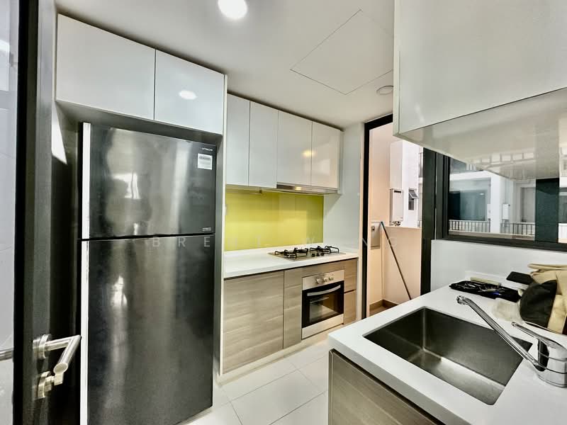 My Manhattan, 35 Simei Street 3, 2 Bedrooms, 936 sqft, Condominium For Sale, by Brent Wang, 60071606 - Kitchen - PropertyGuru.com.sg