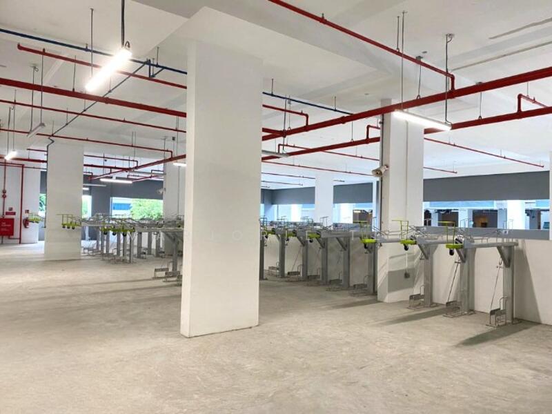 B1 Ground Floor Factory/Warehouse 2000sf to 16000sf @ Alexandra Terrace, Alexandra Terrace, 9,500 sqft, Light Industrial (B1) For Rent, by Marjorie Teo, 60071734 - Car Park - CommercialGuru.com.sg