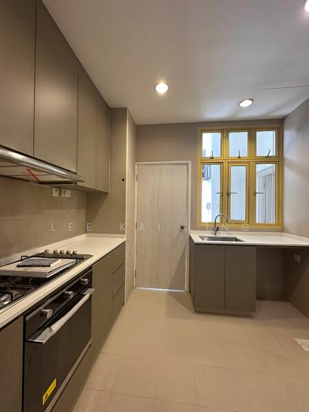 Orange Regency, 101 Fernhill Road, 4 Bedrooms, 2,433 sqft, Condominium For Rent, by Kai Ling Lee, 60071817 - Kitchen - PropertyGuru.com.sg
