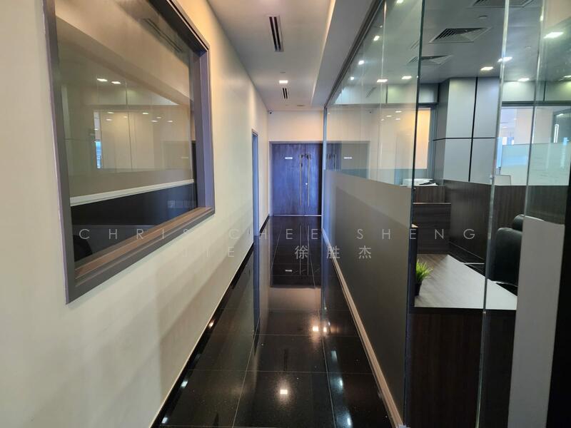 COMMERCIAL SCHOOL / OFFICE @ ALEXANDRA, , 4,704 sqft, Office For Rent, by Chris Chee Sheng Jie 徐胜杰, 60071989 - Corridor - CommercialGuru.com.sg