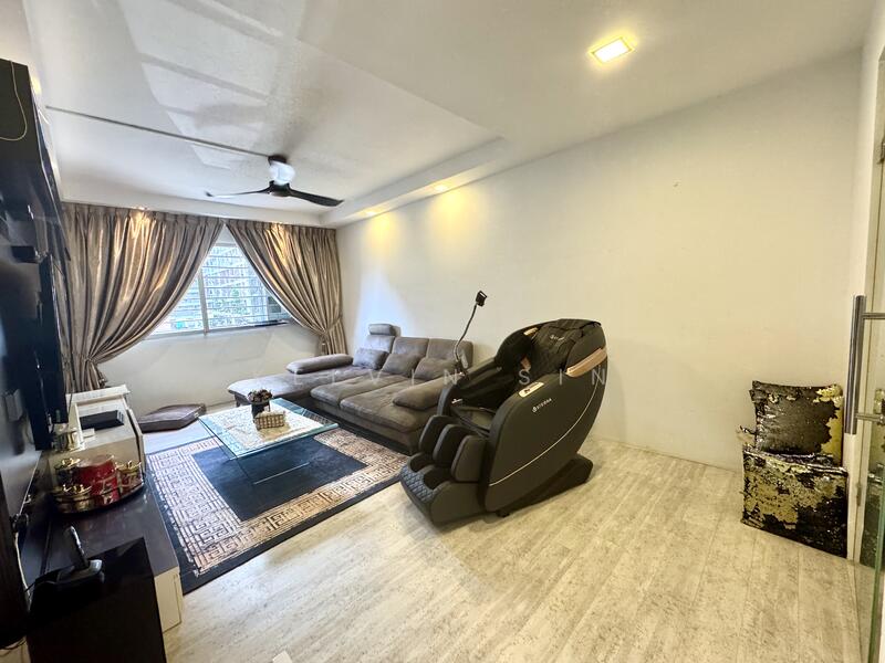 For Sale - 894 Tampines Street 81