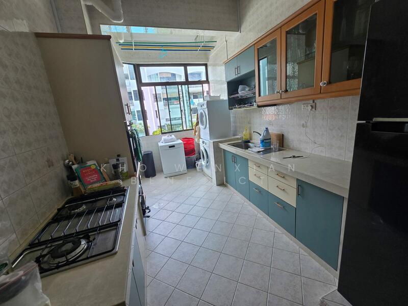 Katong Gardens, 235 Tembeling Road, 3 Bedrooms, 1,948 sqft, Condominium For Rent, by Kho Wenxian Benedict, 60072364 - Kitchen - PropertyGuru.com.sg