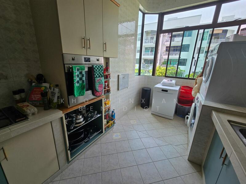 Katong Gardens, 235 Tembeling Road, 3 Bedrooms, 1,948 sqft, Condominium For Rent, by Kho Wenxian Benedict, 60072364 - Kitchen and yard - PropertyGuru.com.sg