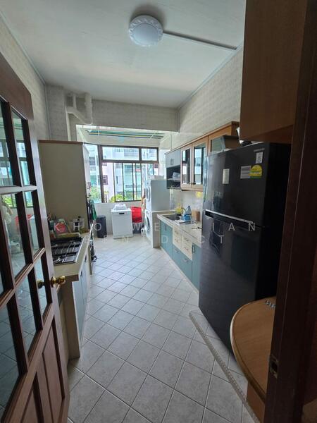 Katong Gardens, 235 Tembeling Road, 3 Bedrooms, 1,948 sqft, Condominium For Rent, by Kho Wenxian Benedict, 60072364 - Kitchen - PropertyGuru.com.sg