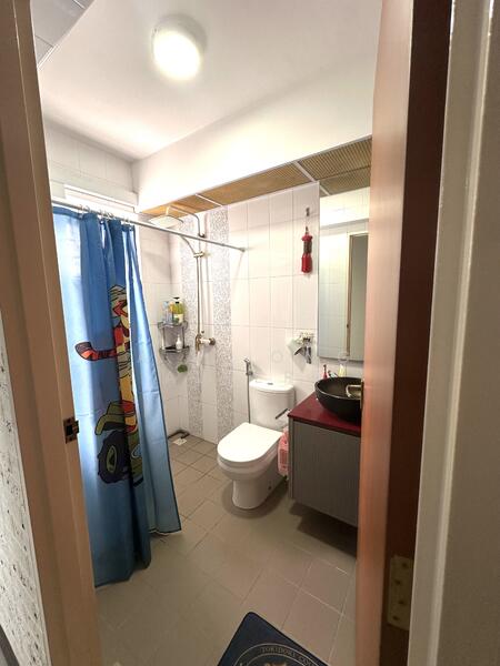186A Fengshan GreenVille, 186A Bedok North Street 4, 3 Bedrooms, 1,001 sqft, HDB Flat For Sale, by A.B. Ong Albert, 60072911 - Bathroom - PropertyGuru.com.sg