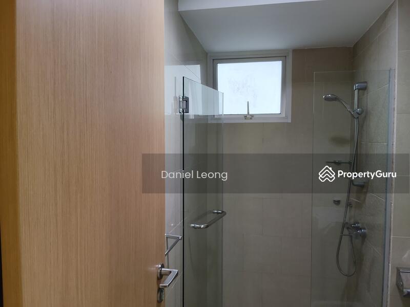 Common Bathroom 