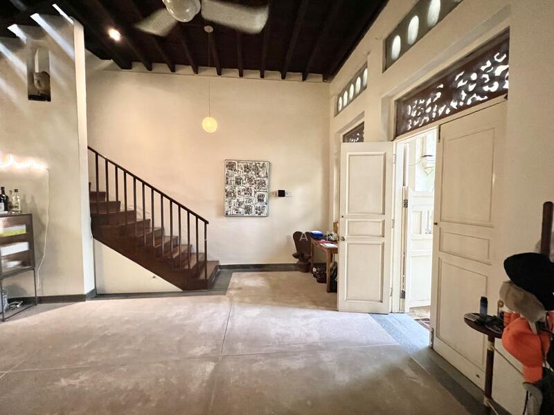 Entrance - Hallway