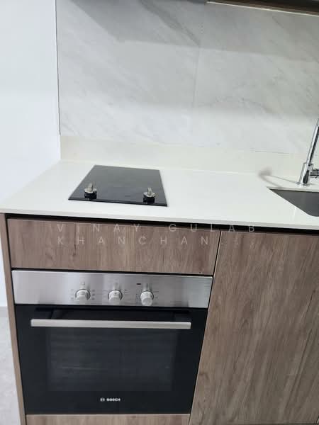 Parc Komo, 965 Upper Changi Road North, 2 Bedrooms, 721 sqft, Condominium For Rent, by Vinay Gulab Khanchandani ( Vincent ), 60073177 - Kitchen - PropertyGuru.com.sg