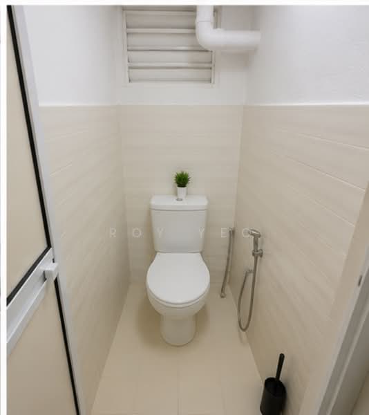 2 Jalan Bukit Merah, 2 Jalan Bukit Merah, 2 Bedrooms, 742 sqft, HDB Flat For Rent, by Roy Yeo, 60073199 - Bathroom - PropertyGuru.com.sg