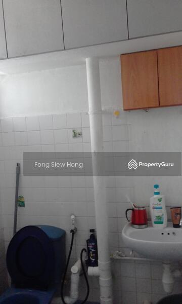 For Rent - 154 Woodlands Street 13