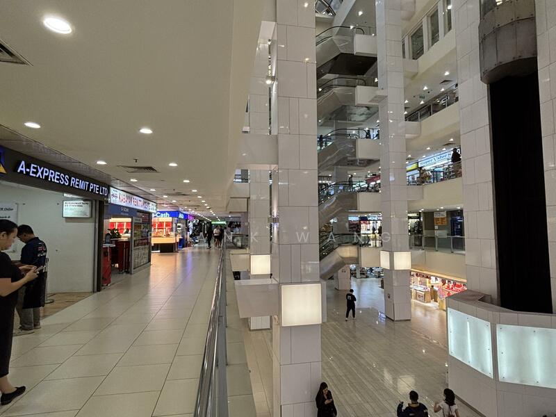 Lucky Plaza, 304 Orchard Road, 441 sqft, Mall Shop For Sale, by Frank Wang, 60073312 - Others - CommercialGuru.com.sg