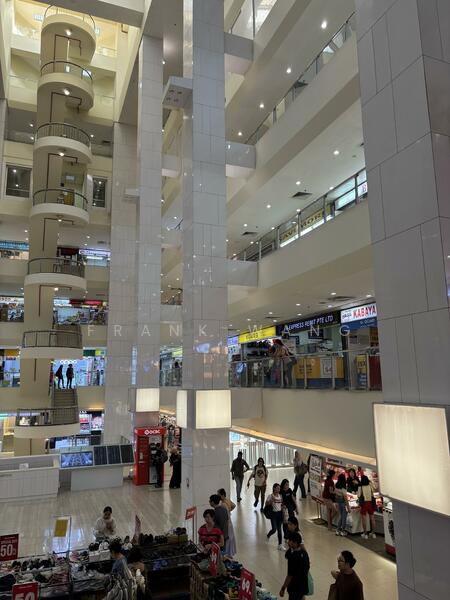 Lucky Plaza, 304 Orchard Road, 441 sqft, Mall Shop For Sale, by Frank Wang, 60073312 - Others - CommercialGuru.com.sg