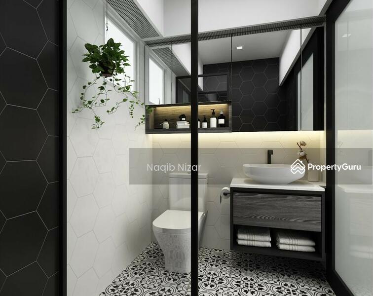 Master Toilet