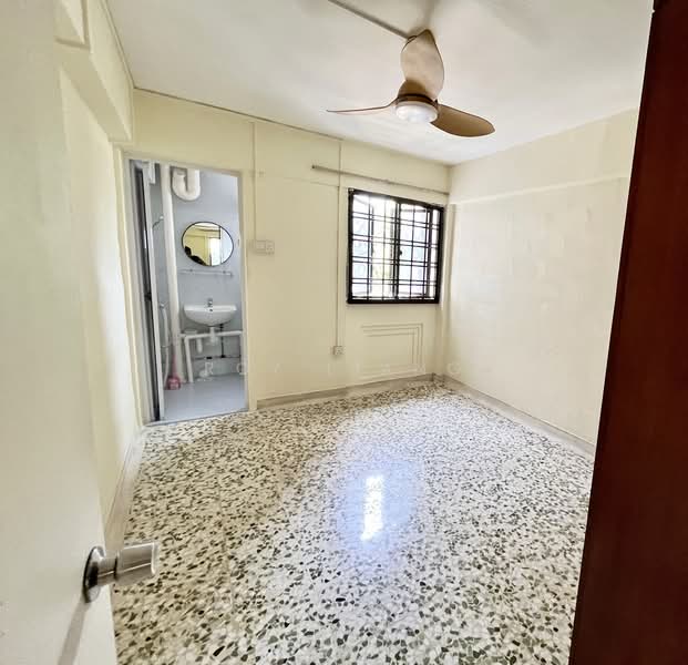 445 Ang Mo Kio Avenue 10, 445 Ang Mo Kio Avenue 10, 1 Bedroom, 500 sqft, HDB Flat For Rent, by Roy Liang, 60073529 - Bedroom - PropertyGuru.com.sg