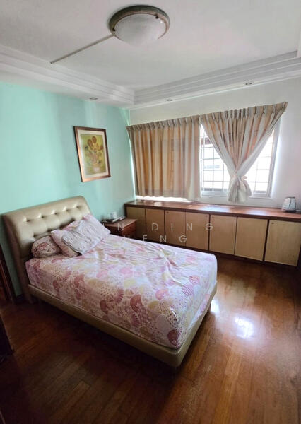 For Sale - 940 Hougang Street 92