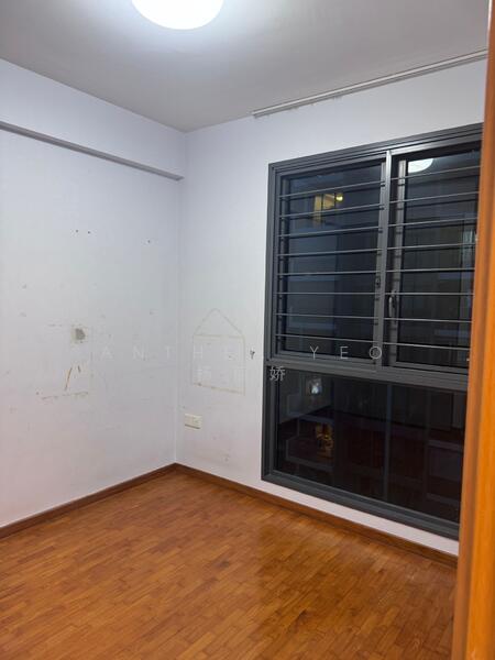 Esparina Residences, 117 Compassvale Bow, 2 Bedrooms, 678 sqft, Executive Condominium For Rent, by Anthea Yeo 杨丽娇, 60073597 - Bedroom - PropertyGuru.com.sg