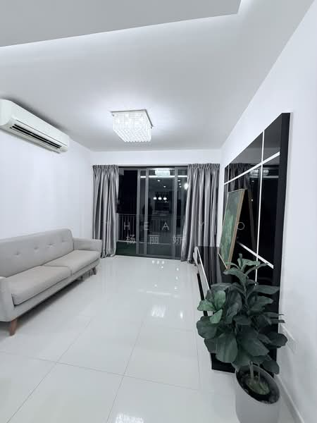 Esparina Residences, 117 Compassvale Bow, 2 Bedrooms, 678 sqft, Executive Condominium For Rent, by Anthea Yeo 杨丽娇, 60073597 - Living Room - PropertyGuru.com.sg