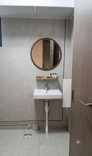 965C Tampines Street 96, 965C Tampines Street 96, Pasir Ris / Tampines, Room Rental, 100 sqft, HDB Flat For Rent, by Lenny C V, 60073763 - Bathroom - PropertyGuru.com.sg