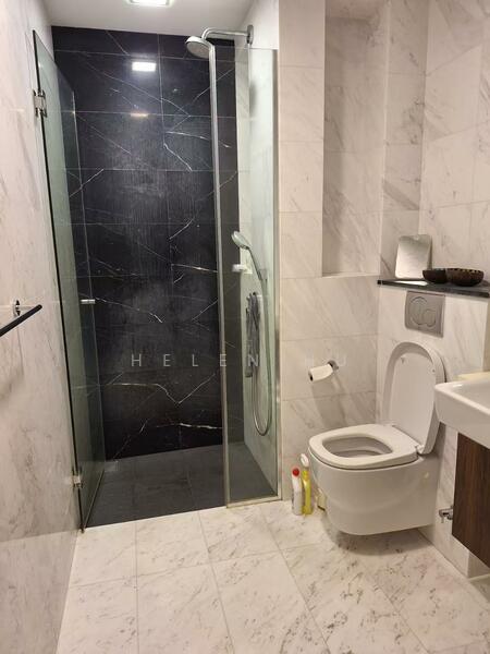 Spottiswoode 18, 18 Spottiswoode Park Road, 1 Bedroom, 388 sqft, Condominium For Rent, by Helen HU, 60073773 - Bathroom - PropertyGuru.com.sg