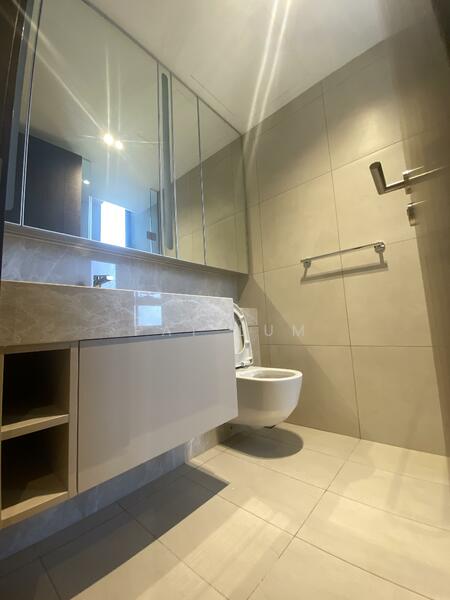 master room bathroom