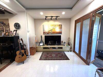 For Sale - 407 Jurong West Street 42