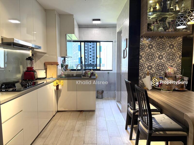 For Sale - 407 Jurong West Street 42