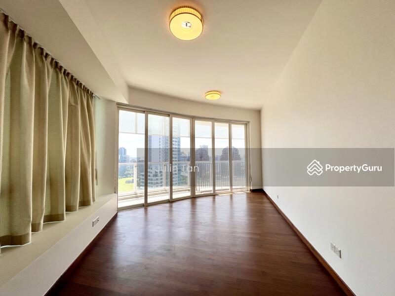 Master bed room 