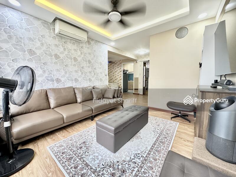 For Sale - 784C Woodlands Rise