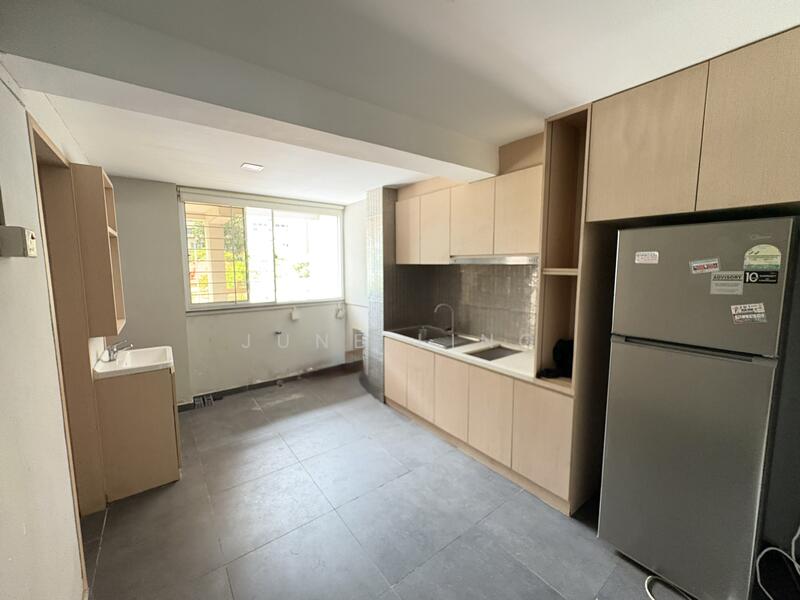 SUPER CHEAP! HDB Shophouse in Bustling Aljunied, Sims Place, 1,474 sqft, Shop / Shophouse For Sale, by June Ling, 60074256 - Kitchen - CommercialGuru.com.sg