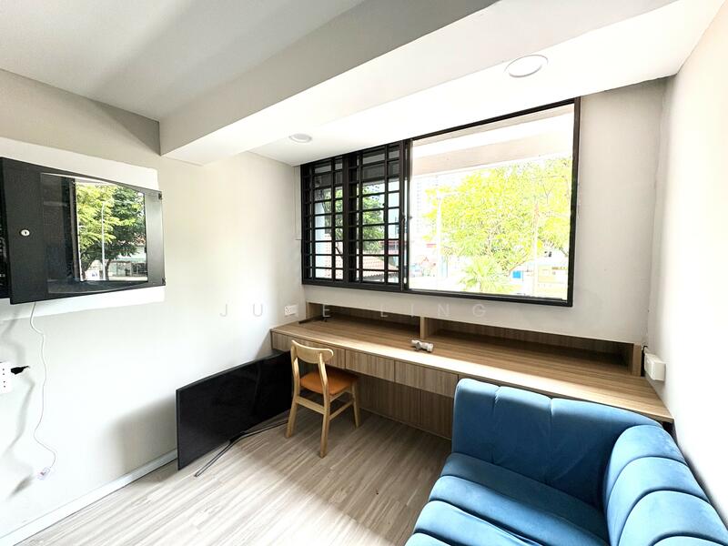 SUPER CHEAP! HDB Shophouse in Bustling Aljunied, Sims Place, 1,474 sqft, Shop / Shophouse For Sale, by June Ling, 60074256 - Study - CommercialGuru.com.sg