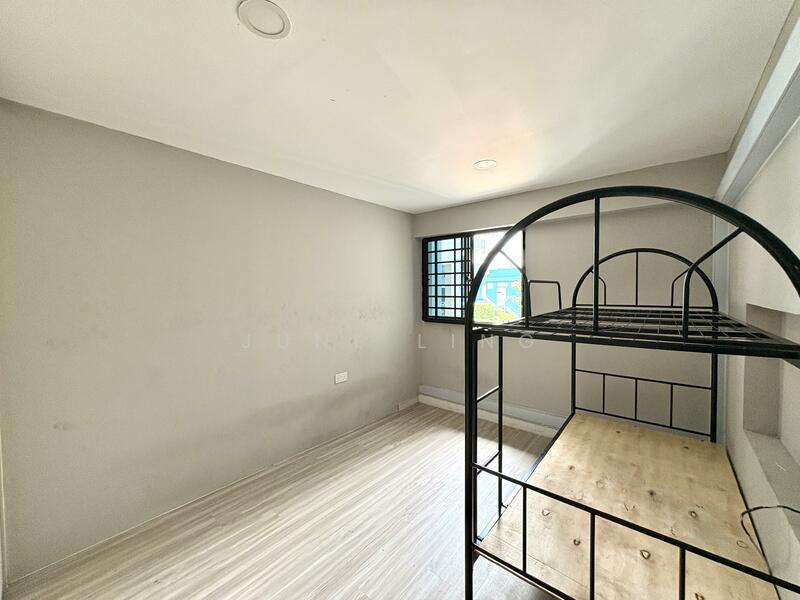 SUPER CHEAP! HDB Shophouse in Bustling Aljunied, Sims Place, 1,474 sqft, Shop / Shophouse For Sale, by June Ling, 60074256 - Bedroom - CommercialGuru.com.sg