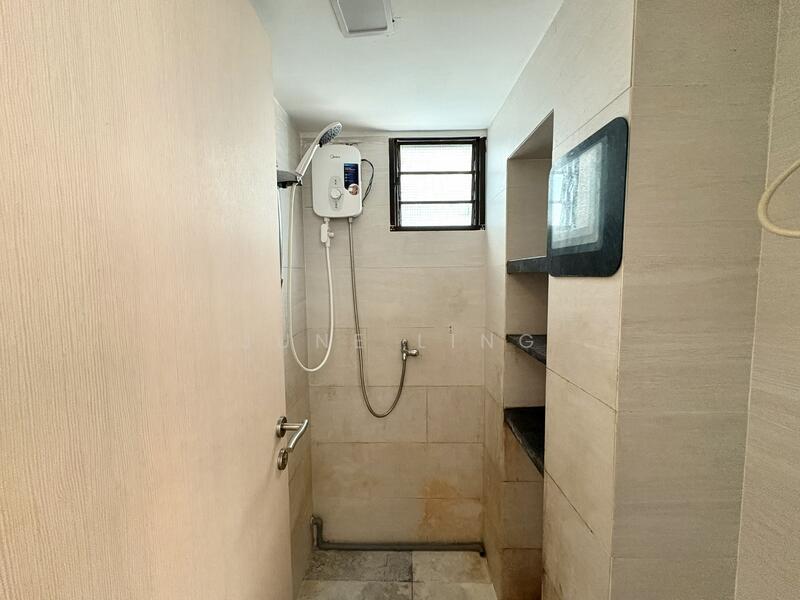 SUPER CHEAP! HDB Shophouse in Bustling Aljunied, Sims Place, 1,474 sqft, Shop / Shophouse For Sale, by June Ling, 60074256 - Bathroom - CommercialGuru.com.sg