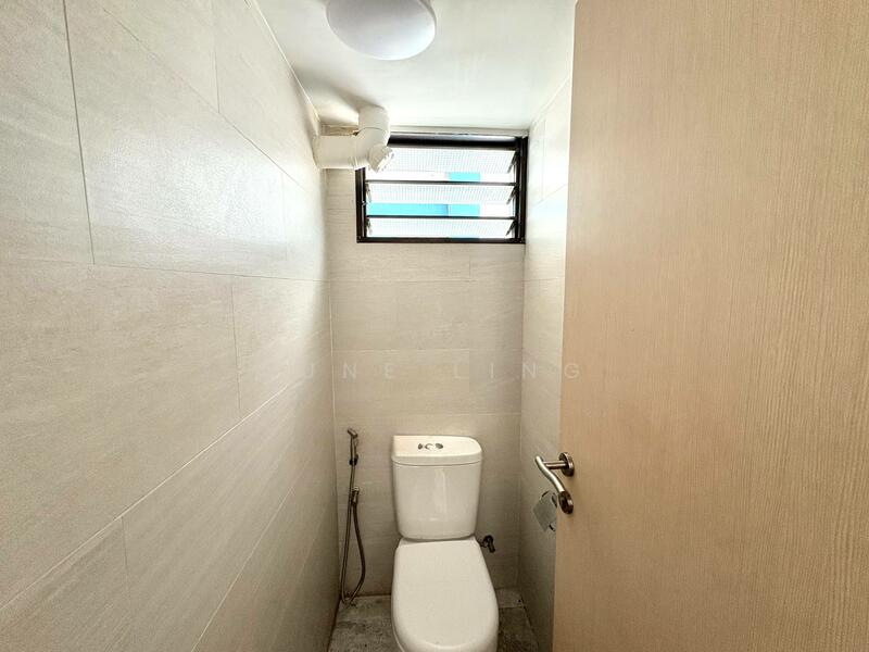 SUPER CHEAP! HDB Shophouse in Bustling Aljunied, Sims Place, 1,474 sqft, Shop / Shophouse For Sale, by June Ling, 60074256 - Bathroom - CommercialGuru.com.sg