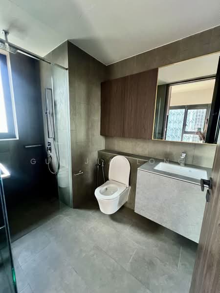 Midtown Modern, 16 Tan Quee Lan Street, 3 Bedrooms, 1,066 sqft, Condominium For Rent, by Guo Jianlong, 60074497 - Bathroom - PropertyGuru.com.sg