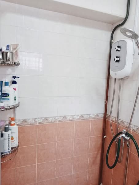 321B Anchorvale Drive, 321B Anchorvale Drive, Room Rental, 200 sqft, HDB Flat For Rent, by Sherdale Goh, 60074799 - Bathroom - PropertyGuru.com.sg