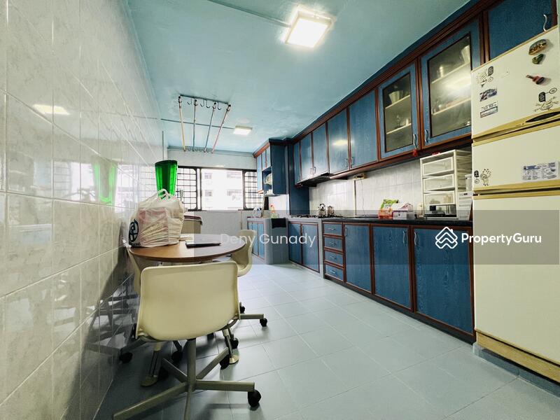 For Sale - 317 Hougang Avenue 7