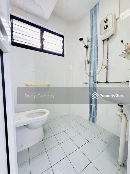 For Sale - 317 Hougang Avenue 7