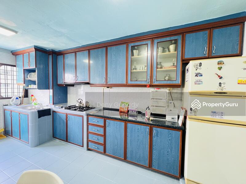 For Sale - 317 Hougang Avenue 7