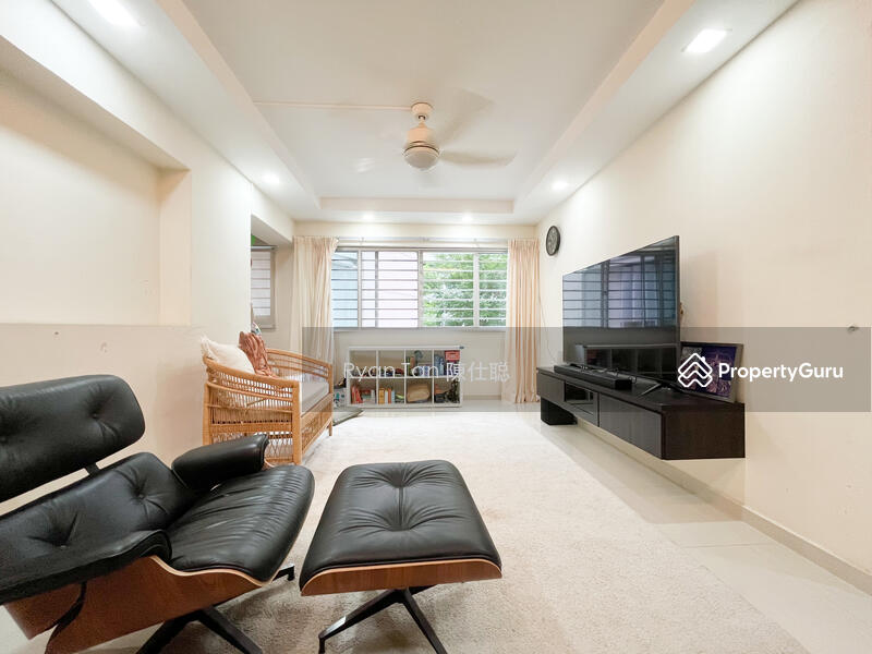 For Sale - 402 Serangoon Avenue 1