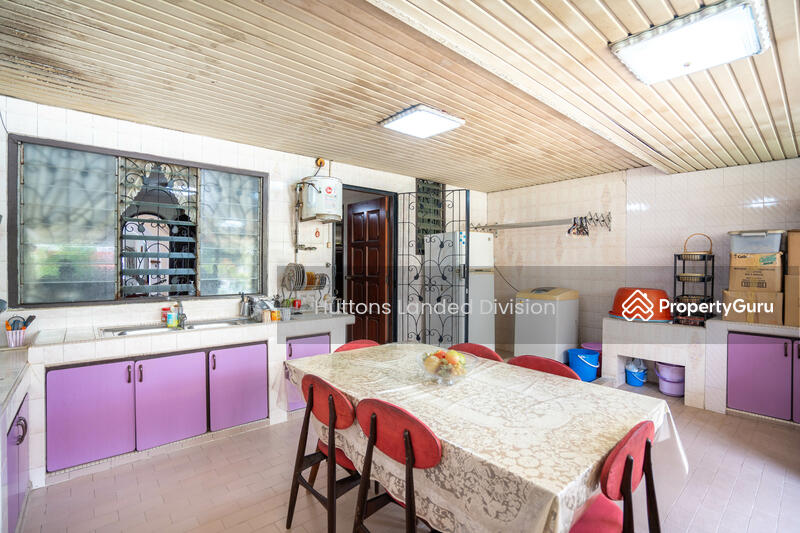For Sale - 2 Sty Freehold Corner Terrace Walk to MRT @ $15xx PSF