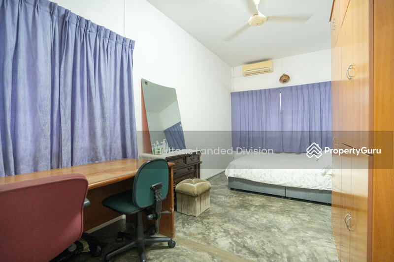 For Sale - 2 Sty Freehold Corner Terrace Walk to MRT @ $15xx PSF