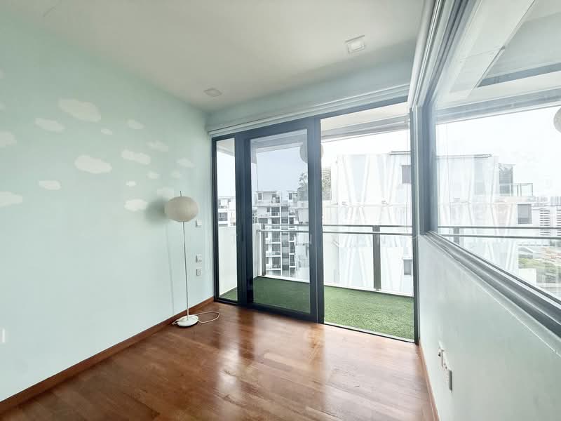 Urban Vista, 2 Tanah Merah Kechil Link, 2 Bedrooms, 1,055 sqft, Condominium For Sale, by Yu Tianxin, 60075379 - Balcony - PropertyGuru.com.sg