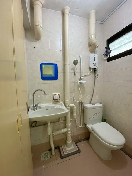 Master Room Attached Bath