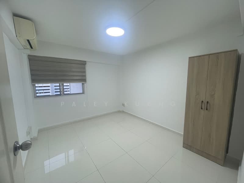219 Lorong 8 Toa Payoh, 219 Lorong 8 Toa Payoh, Room Rental, 883 sqft, HDB Flat For Rent, by Paley Kuang, 60075772 - Bedroom - PropertyGuru.com.sg