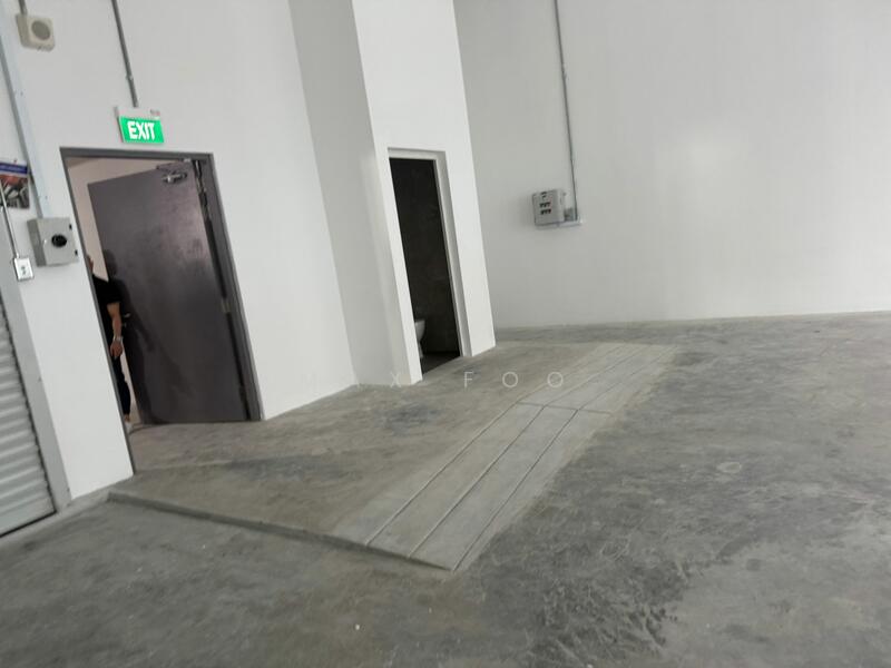Food Vision @ Mandai, 21 Mandai Estate, 3,444 sqft, Factory / Workshop (B2) For Rent, by Max Foo, 60075910 - Corridor - CommercialGuru.com.sg