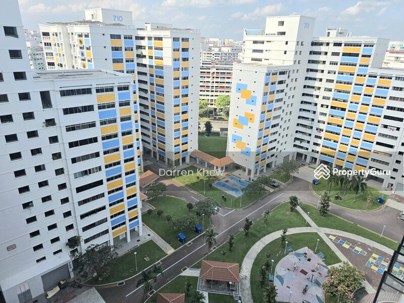 For Sale - 708 Jurong West Street 71